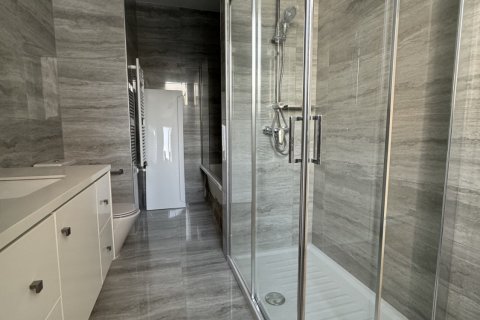 5 bedrooms Villa in Paralimni, Ammochostos,  No. 40629 16