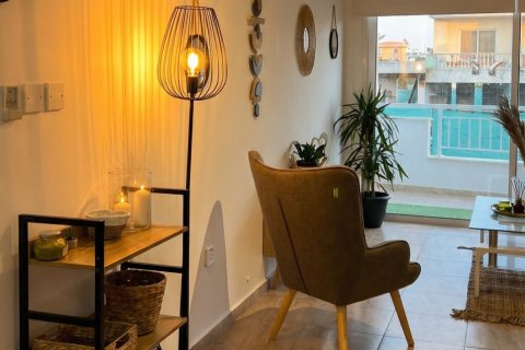 Квартира с 3 спальнями в Героскипу, Пафос,  № 46828 3