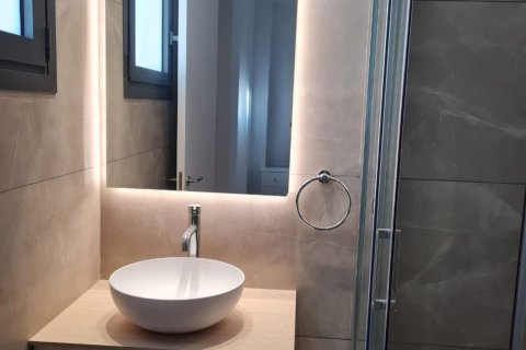 3 bedrooms Penthouse in Limassol,  No. 45047 6