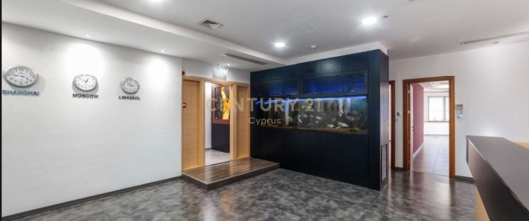 2922m2 Office in Kato Polemidia, Limassol, Cyprus No. 55774