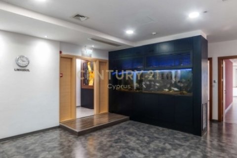 2922m2 Oficina en Kato Polemidia, Limassol,  No. 55774 4