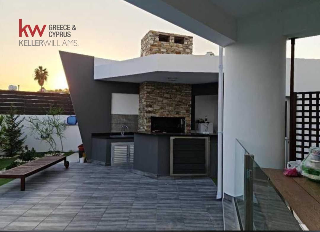 5 bedrooms Townhouse in Oroklini, Larnaka, Cyprus No. 52565