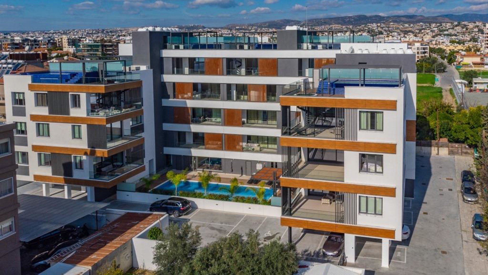 4 bedrooms Penthouse in Potamos tis Germasogeias, Germasogeia, Limassol, Cyprus No. 28133