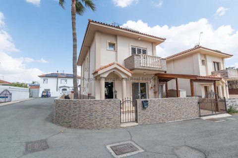 3 bedrooms Villa in Frenaros, Ammochostos, No. 51182 4