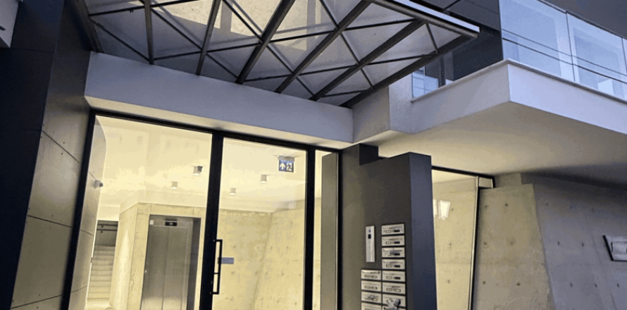 3 bedrooms Apartment in Nicosia,  No. 39571