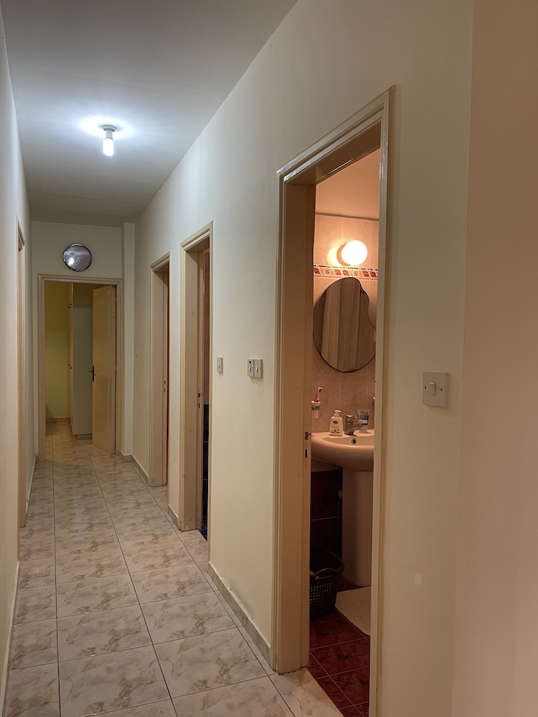 3 bedrooms Apartment in Paphos, Cyprus No. 35662