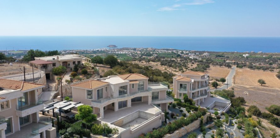 5 chambres Villa à Pegeia, Paphos,  No. 50272