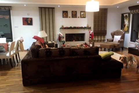 Вилла с 8 спальнями в Ларнака,  № 38577 3