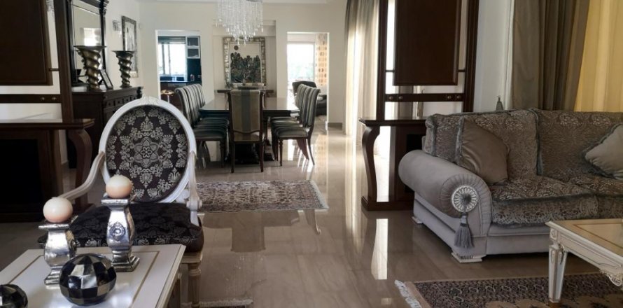 6 bedrooms Villa in Paphos,  No. 38574