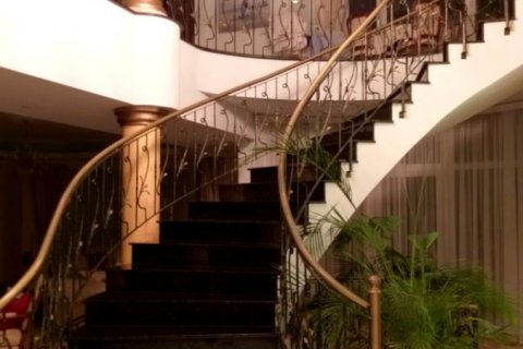 6 dormitorios Villa en Nicosia,  No. 38575 6