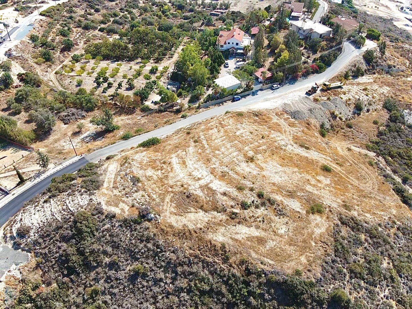 Land in Agios Tychonas, Limassol, Cyprus No. 54342