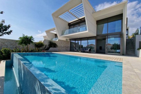 4 bedrooms Villa in Mouttagiaka, Limassol, No. 37877