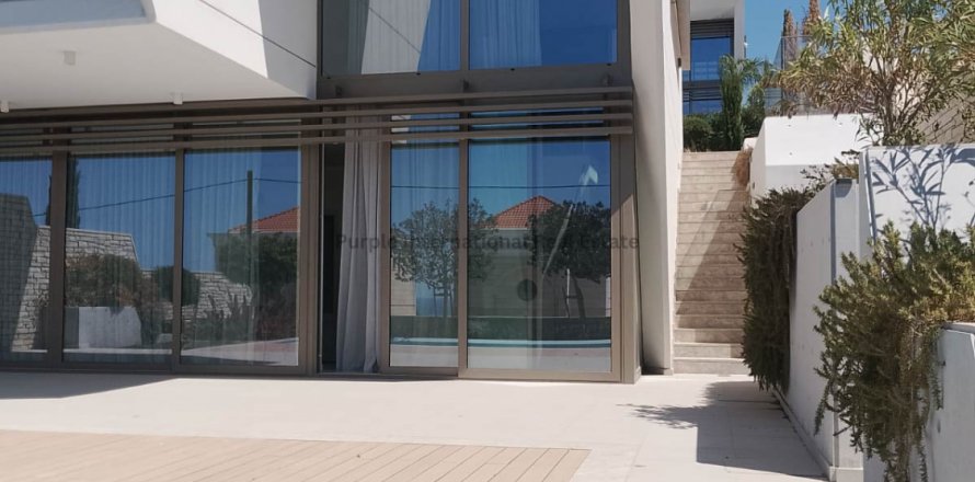 3 bedrooms Villa in Mouttagiaka, Limassol,  No. 37875