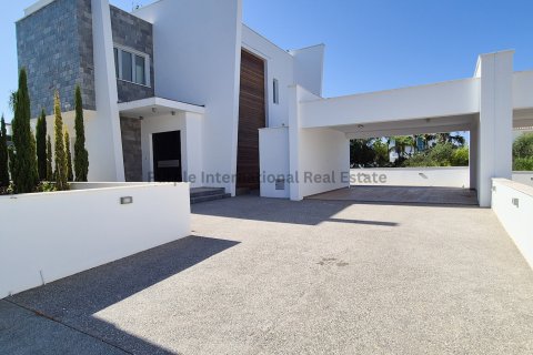 5 bedrooms Villa in Protaras, Ammochostos,  No. 37879 7