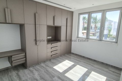 5 bedrooms Villa in Protaras, Ammochostos,  No. 37879 8