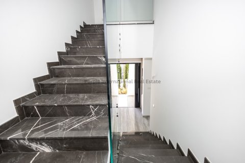 5 bedrooms Villa in Protaras, Ammochostos,  No. 37879 17