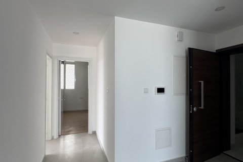 3 bedrooms Apartment in Larnaca, Larnaka,  No. 40432 12