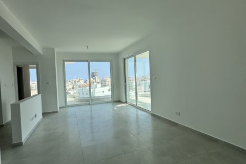 3 bedrooms Apartment in Larnaca, Larnaka,  No. 40432 4