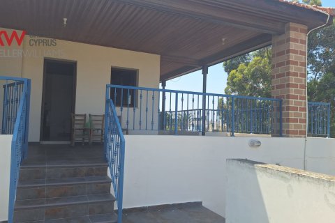 4 bedrooms Townhouse in Meneou, Larnaka,  No. 40431 8