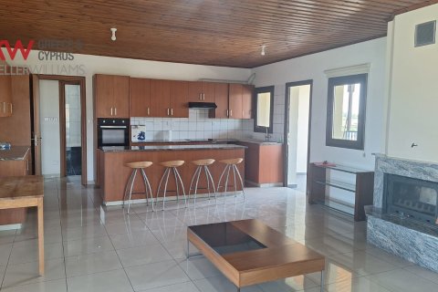 4 bedrooms Townhouse in Meneou, Larnaka,  No. 40431 16