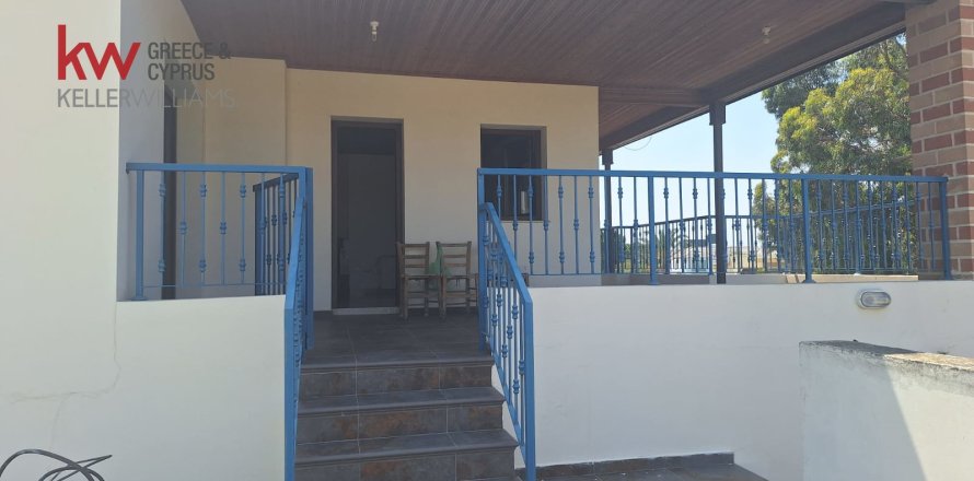 4 bedrooms Townhouse in Meneou, Larnaka,  No. 40431