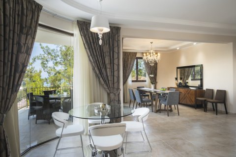 Вилла с 4 спальнями в Пафос,  № 38904 5