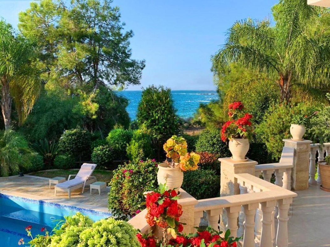 5 bedrooms Villa in Paphos, Cyprus No. 38903
