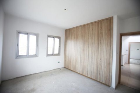 Вилла с 4 спальнями в Никосия, № 38906 15