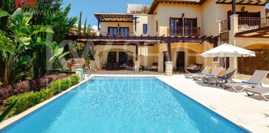 3 bedrooms Villa in Kouklia, Paphos,  No. 40224