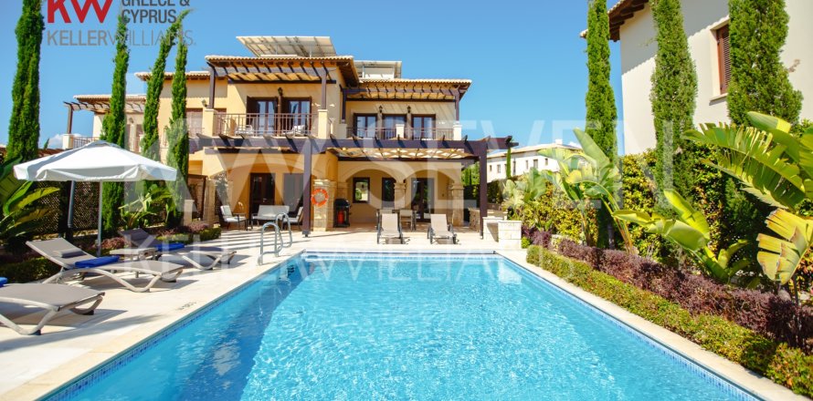 3 bedrooms Villa in Kouklia, Paphos,  No. 40223