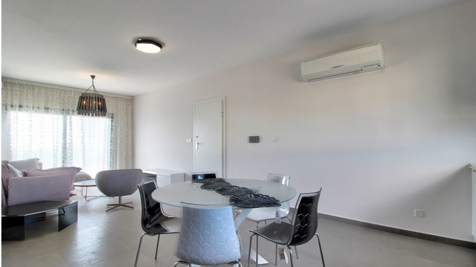 3 bedrooms Apartment in Mouttagiaka, Limassol, Cyprus No. 25811