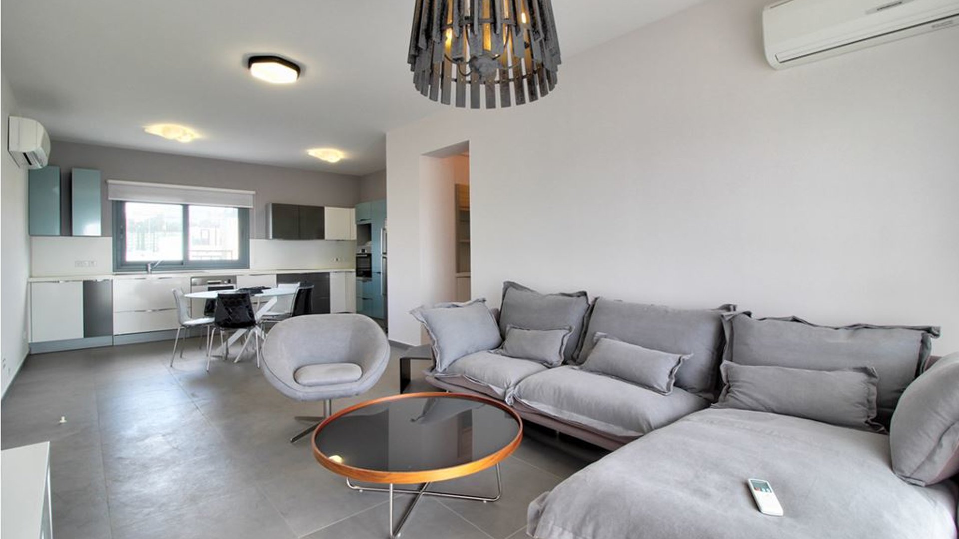 3 bedrooms Apartment in Mouttagiaka, Limassol, Cyprus No. 25811