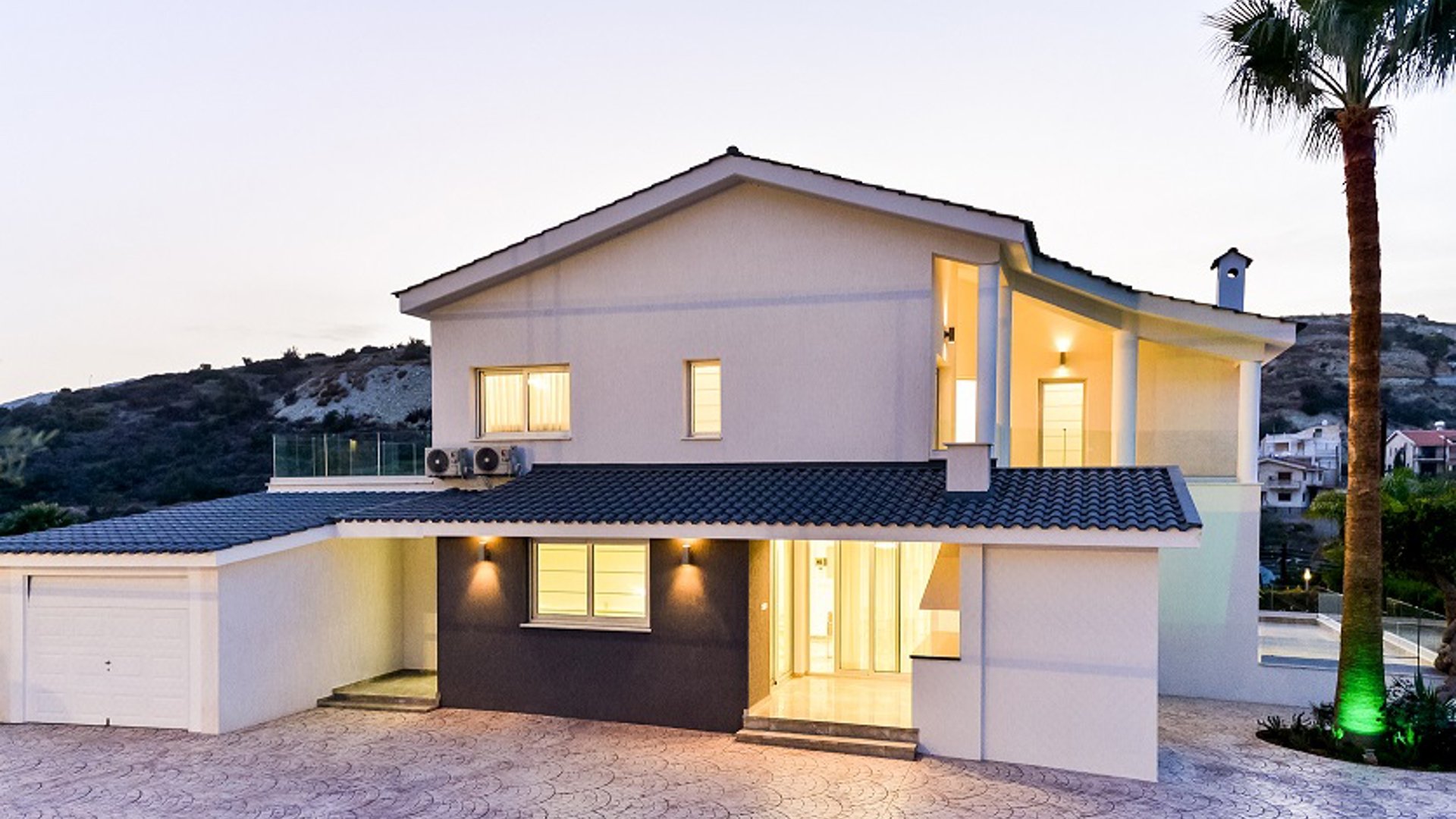 5 bedrooms Villa in Agios Tychonas, Limassol, Cyprus No. 25812