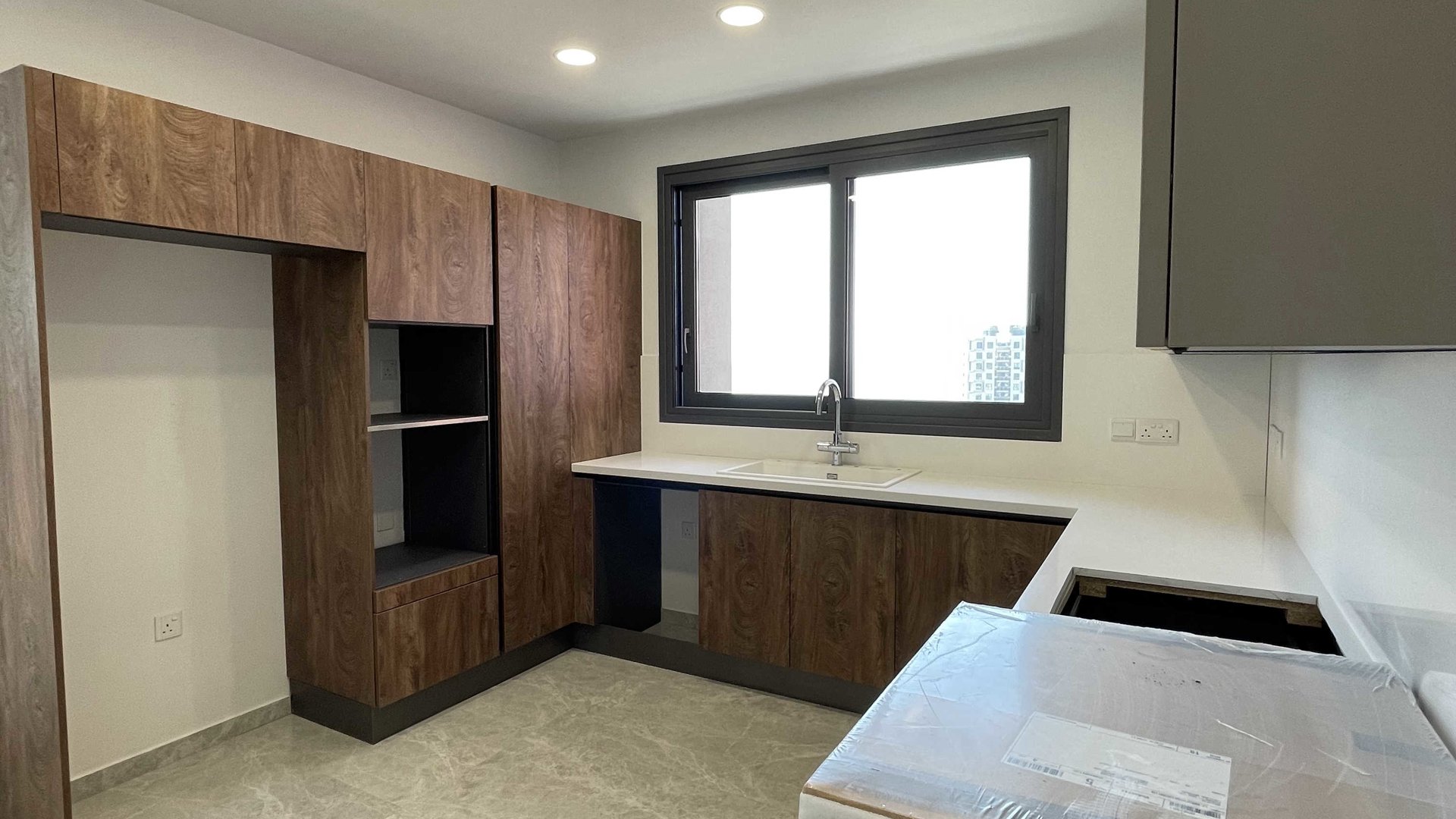 3 chambres Appartement à Mouttagiaka, Limassol, Chypre No. 25808