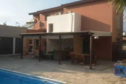5 bedrooms Villa in Pyrgos, Limassol,  No. 48527 2