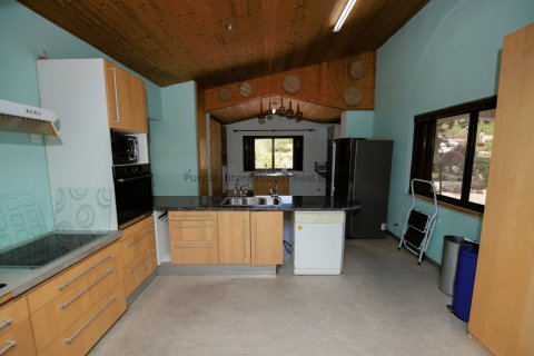 5 bedrooms Villa in Pera Pedi, Limassol,  No. 37715 10