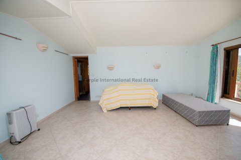 5 bedrooms Villa in Pera Pedi, Limassol,  No. 37715 24
