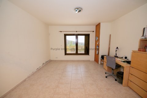 5 bedrooms Villa in Pera Pedi, Limassol,  No. 37715 17