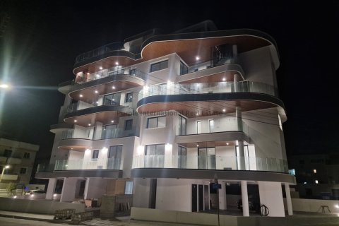 2 bedrooms Apartment in Larnaca, Larnaka, Cyprus No. 25036