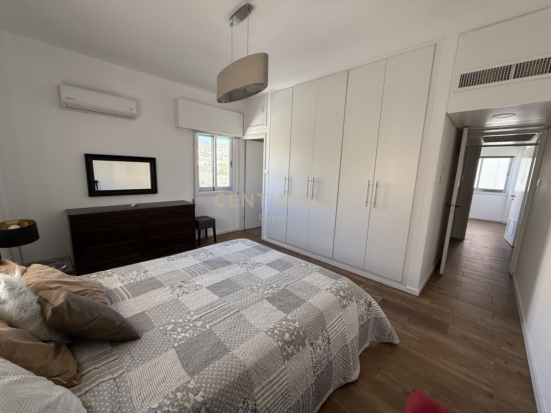 Квартира с 3 спальнями в Агиос Тихонас, Лимасол, Кипр № 53662