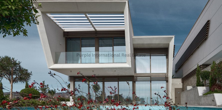 Вилла с 4 спальнями в Мутайяка, Лимасол, № 39207