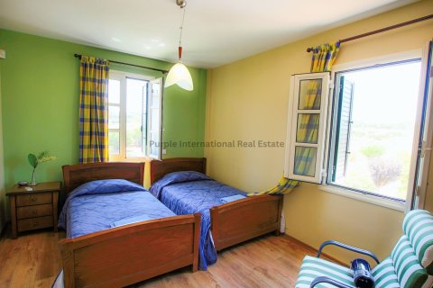 Вилла с 5 спальнями в Паралимни, Аммохостос,  № 39209 13