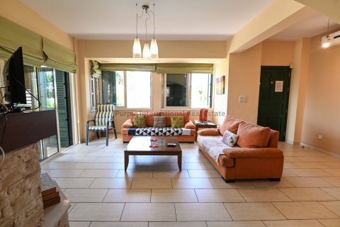 Вилла с 5 спальнями в Паралимни, Аммохостос,  № 39209 16