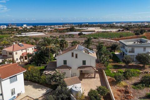 5 bedrooms Villa in Paralimni, Ammochostos,  No. 39209
