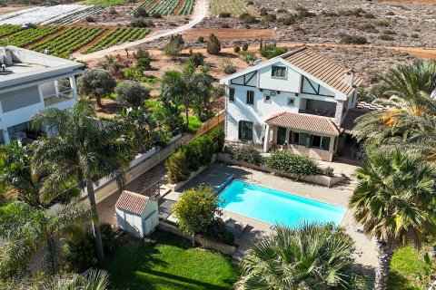 Вилла с 5 спальнями в Паралимни, Аммохостос,  № 39209 18