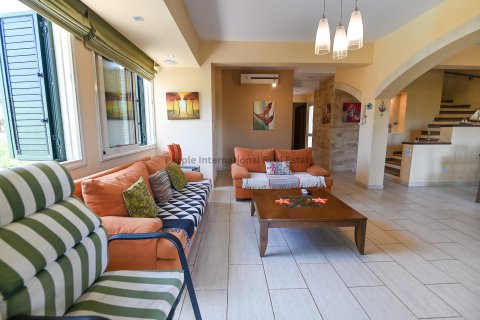 Вилла с 5 спальнями в Паралимни, Аммохостос,  № 39209 20