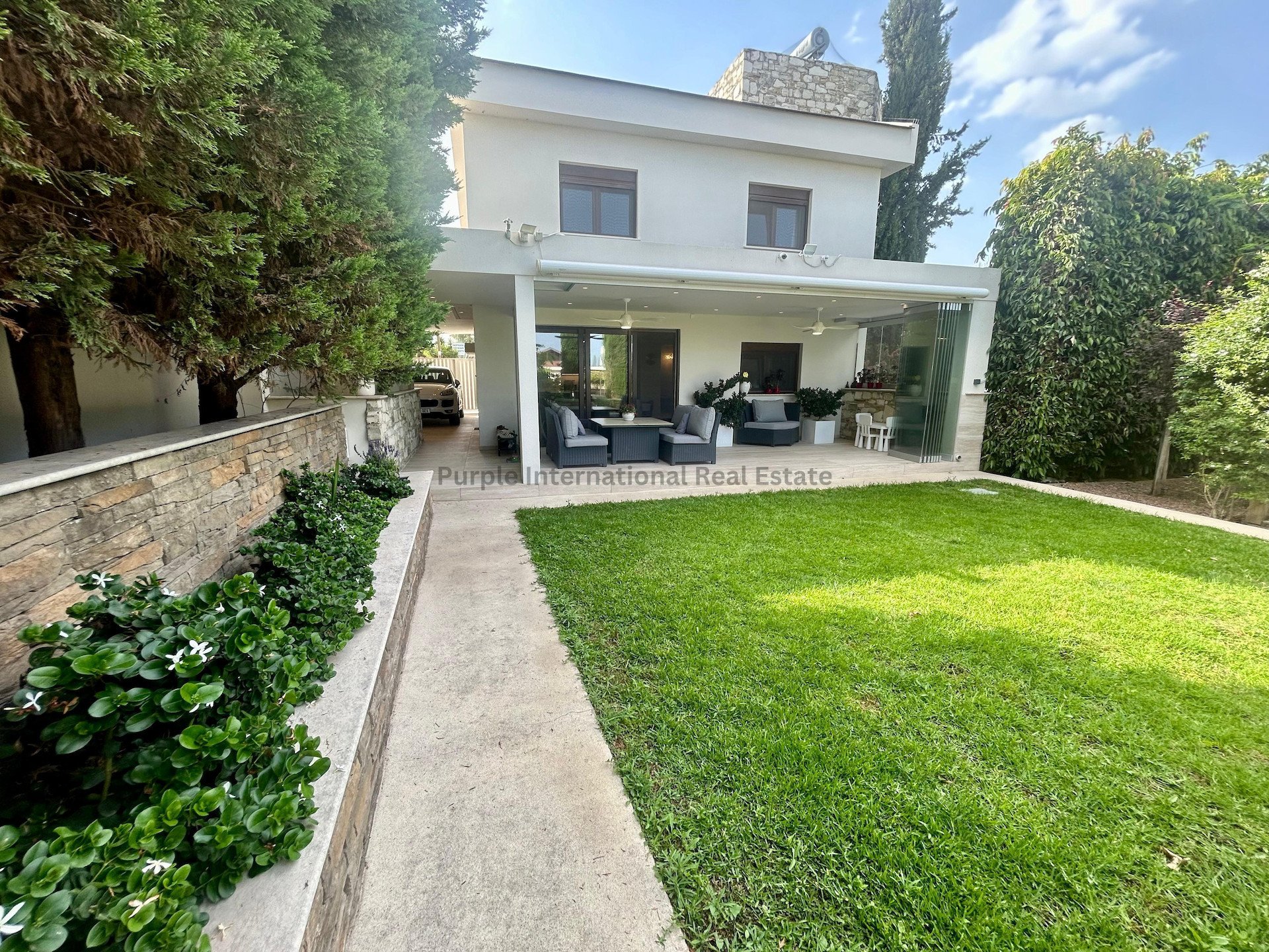 5 bedrooms Villa in Aradippou, Larnaka, Cyprus No. 56510