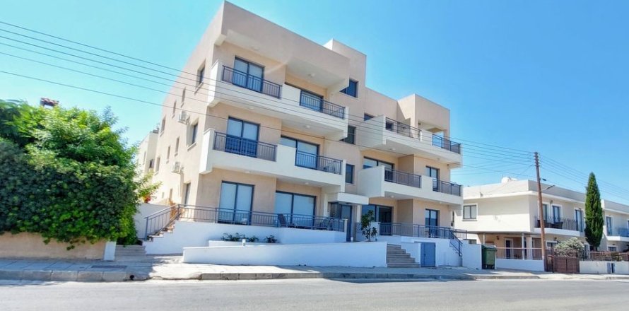 769m2 Commercial property in Geroskípou, Paphos,  No. 47770