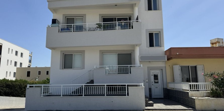 288m2 Commercial property in Geroskípou, Paphos,  No. 47767