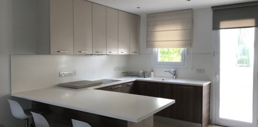 2 bedrooms Apartment in Limassol,  No. 38485